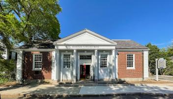 Martha's Vineyard Bank
