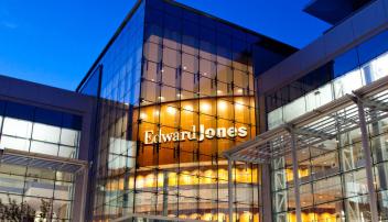 Edward Jones - Financial Advisor: Seth C Silger