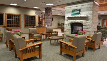 Decorah Bank & Trust Co