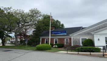 Rockland Trust Bank & Commercial Lending Center