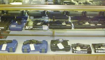 Pawn USA