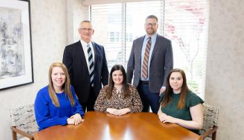 Iowa Trust & Savings Bank